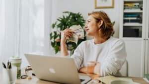 Make money as a stay at home mom