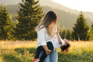 Photo unhealthy mother-daughter relationship